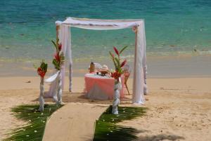 Photo de la galerie de l'établissement LÌlot Beach Chalets, à Glacis
