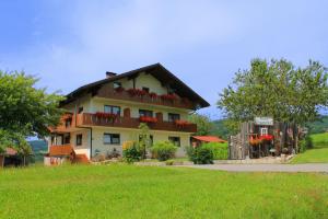 Photo de la galerie de l'établissement Pension Schuasterhof, à Bodenmais