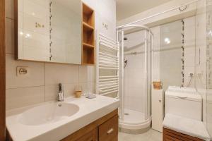 Kúpeľňa v ubytovaní Résidence Coeur d'Argentière 107 - Happy Rentals