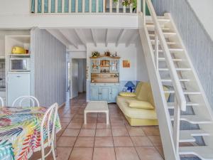 Køkken eller tekøkken på Maison T2 avec Mezzanine pour 5 pers, Proche Océan, Centre et Activités - FR-1-521-153