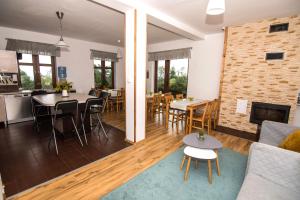 Χώρος καθιστικού στο Apikraina