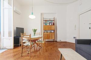 A kitchen or kitchenette at Teatro Massimo Lovely Flat with Balconies