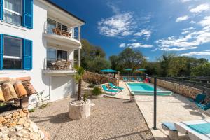 Apartments Villa Padrone with pool - perfect for families!