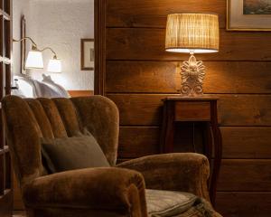 A seating area at Arachova Wooden Chalet