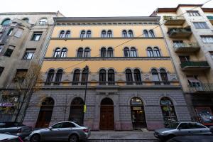 Budova, v ktorej sa apartmán nachádza