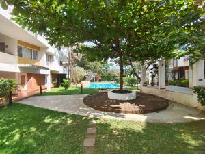 Бассейн в VILLA M - SOLITUDE 1 CANDOLIM GOA 3BHK, Pool Facing, Near Beach, Free Breakfast, Free WIFI and Prime Location или поблизости