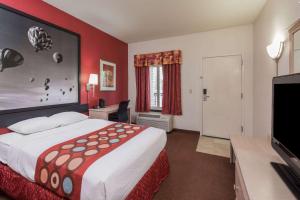 Cama o camas de una habitación en Sandia inn & suites