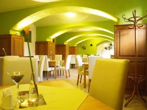 Posezení v ubytování Pension Habermannova Vila + 28 fotografií