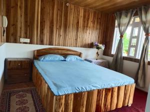 Voodi või voodid majutusasutuse Boho Homestay, Rangbhang toas +23 fotot