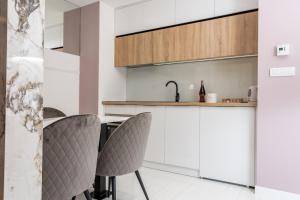 Η κουζίνα ή μικρή κουζίνα στο Apartman Dani Pale