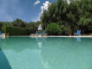 Swimmingpoolen hos eller tæt på Villa Stefanos Apartments by Hotelius