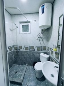 Koupelna v ubytování Tetne Qor Guesthouse