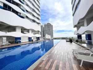 Piscina di Concept Suite 05 @ The Wave Residence o nelle vicinanze