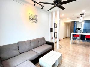 Area soggiorno di Concept Suite 05 @ The Wave Residence
