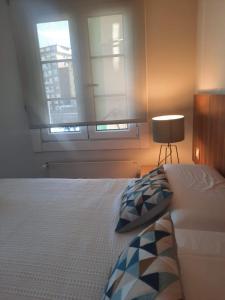 Posteľ alebo postele v izbe v ubytovaní KAI GANE Excepcional apartamento puerto viejo de Bermeo