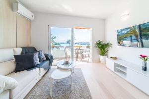 A seating area at Ideal Property Mallorca - Mimosa