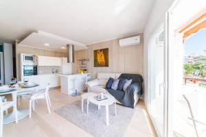 A seating area at Ideal Property Mallorca - Mimosa