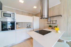 A kitchen or kitchenette at Ideal Property Mallorca - Mimosa