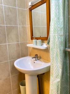 Gallery image of Armelle Sweet Home in Douala +17 photos