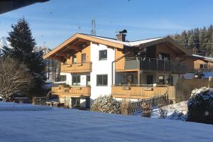 The building in which Az apartmant is located