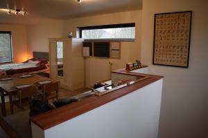 Afbeelding uit fotogalerij van B&B Houten Huis in Nazareth