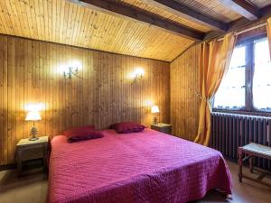 Appartement La Clusaz, 3 pièces, 6 personnes - FR-1-437-27にあるベッド