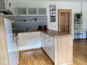 A kitchen or kitchenette at Haus Wieser