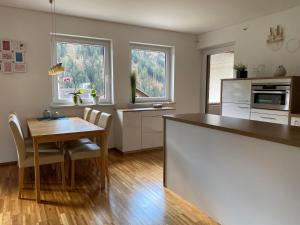 A kitchen or kitchenette at Haus Wieser