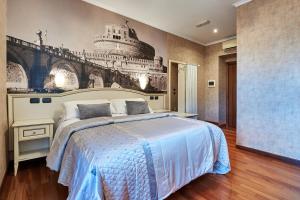 Ένα ή περισσότερα κρεβάτια σε δωμάτιο στο Le Suite Downtown