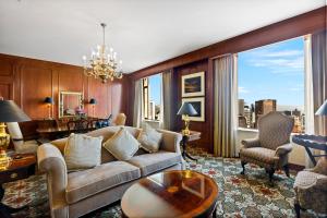 Posezení v ubytování InterContinental Mark Hopkins San Francisco by IHG