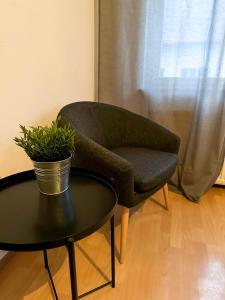 Ruang duduk di bee Apartment: Ideal für Gruppen & Monteure