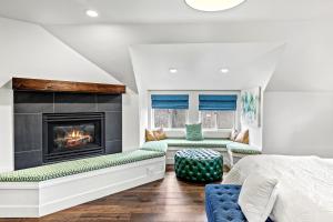 Posezení v ubytování Bespoke Inn Flagstaff