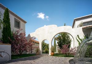 En have udenfor Villas L Orée de Milady