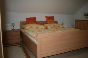 
Ein Bett oder Betten in einem Zimmer der Unterkunft Haus Rottenstein
