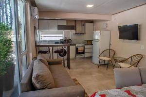 Kuchyň nebo kuchyňský kout v ubytování Le Cuyen Flat