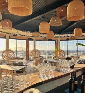 Boutique Hôtel Kon Tiki Tahiti餐厅或其他用餐的地方
