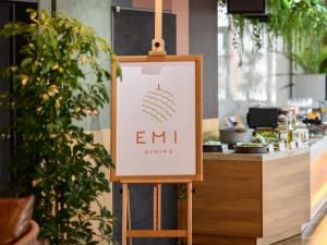 Certificato, attestato, insegna o altro documento esposto da Hotel Tsu Center Palace