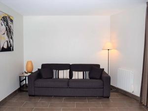 Uma área de estar em Maison Trégastel, 2 pièces, 4 personnes - FR-1-368-70