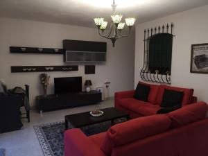 Setusvæði á Village Corner 3 bedroom apartment with Garage