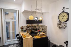 A kitchen or kitchenette at 1811 Residenza Storica Még 37 kép