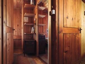 Mynd úr myndasafni af Chalet les Mésanges - Salvan í Salvan