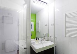 Zdjęcie z galerii obiektu Gran Via Apartment by Flatsweethome w Madrycie