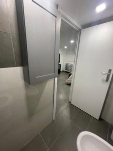 A bathroom at Holiday apartament