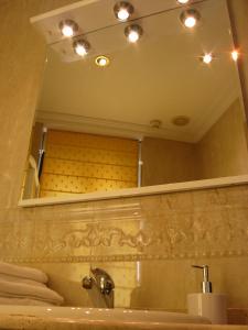 Vannituba majutusasutuses Hostal Granada