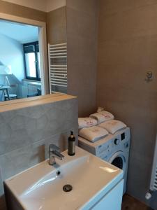 Łazienka w obiekcie OnHoliday Apartamenty ze strefą Relax & Fun, ul Lwowska 12