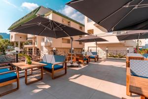 Patio nebo venkovní prostory v ubytování L'ancora Beach Hotel