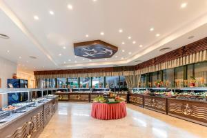 Restaurace v ubytování L'ancora Beach Hotel