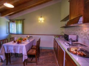 A kitchen or kitchenette at Holiday Home in Assisi near Monte Subasio