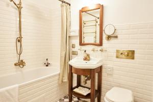 Koupelna v ubytování Grand SPA Lietuva Serviced Apartments Dzūkija