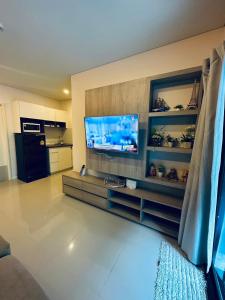 TV a/nebo společenská místnost v ubytování Lumpini Park beach cha-am 2